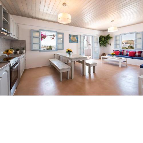 MENTA house in Naoussa