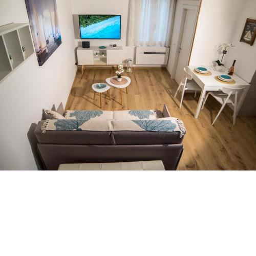 Meraki House