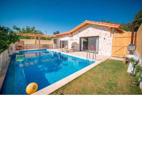 Mercan Tas - 1 Bedroom Honeymoon Villa with jaccuzi in Kalkan Üzümlü