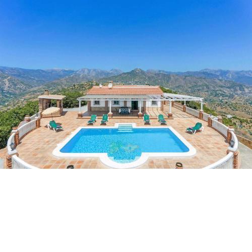 Mercedes Torrox Andalucia