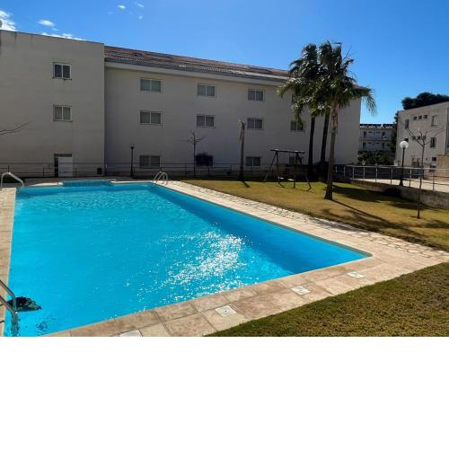 MERIDA. APARTAMENTO CON PISCINA DELANTE DEL MAR