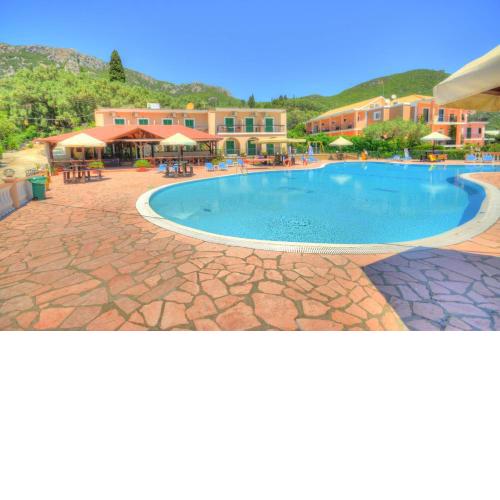 Mermaid Pool Studios and Bar