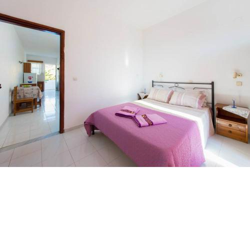 Merryland Studios & Apartments