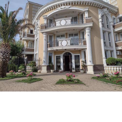Mesembria Palace