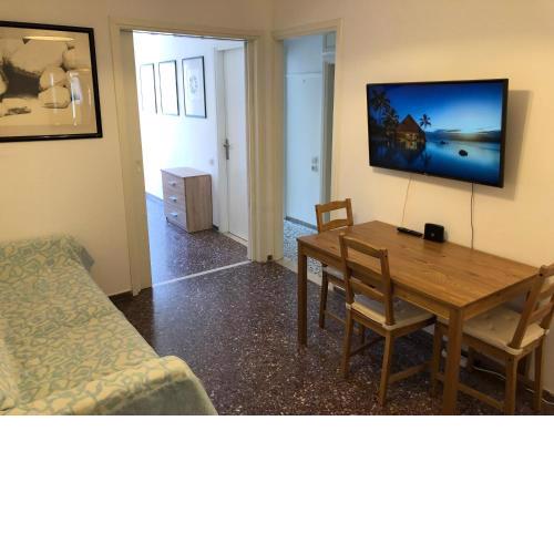 Metaxourgio spacious two bedroom apartment