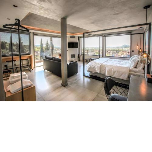 Meteora Heaven and Earth premium suites