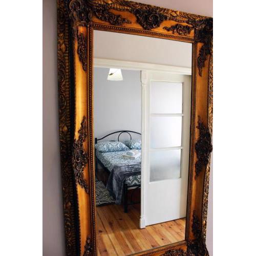 Meteora Mansion - Traditional Apt 3BD - Rocks View
