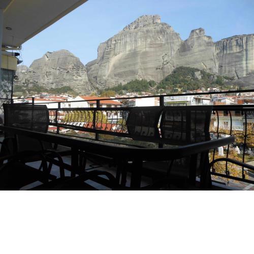 Meteora Panorama at the city Center