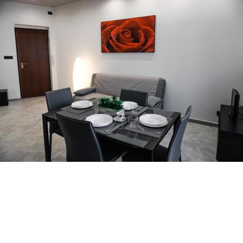 Metro Apartment