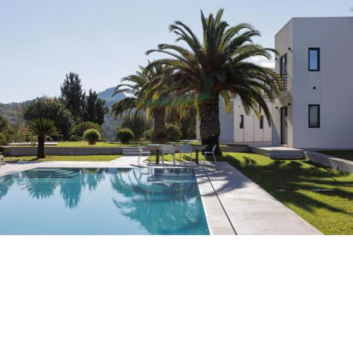 Mezzo Mezzo Estate