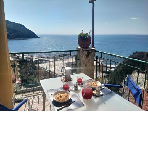 Michela Apartment Sea View