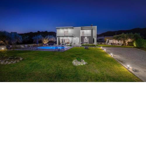 Mika Villa