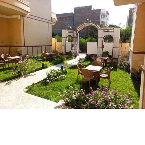 Mikhaila Guest House