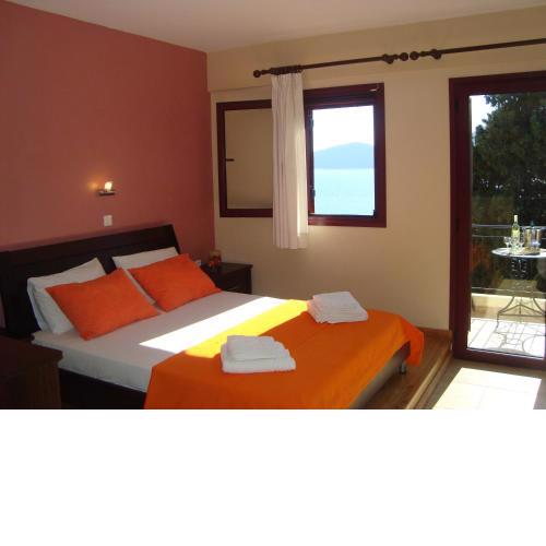 Mikros Gialos Apartments