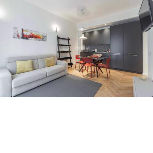 Milano: Incantevole appartamento in pieno centro - Fancy yellow apartments