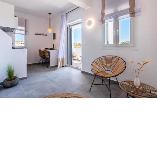 Milos Del Sol Studios