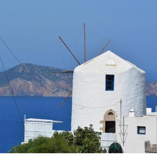 Milos Vaos Windmill