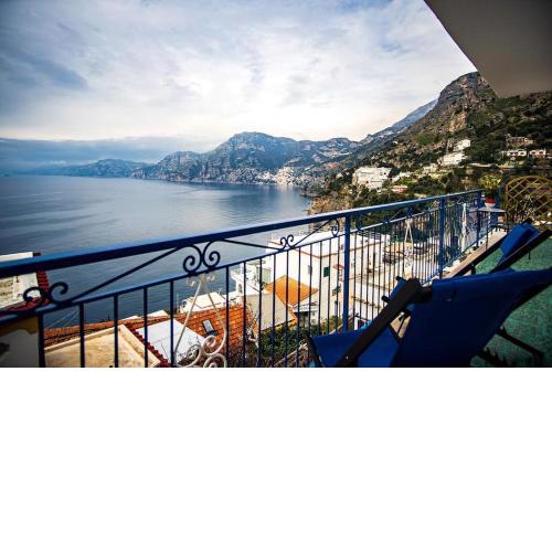 Mimì Junior home, central sea view apartment