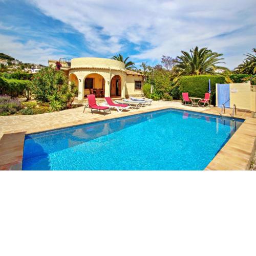 Mimosa - pretty holiday property with private pool in Moraira