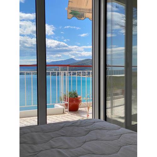 Mimoza's Sea View Apartment