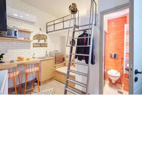 Mind-blowing petite studio in the heart of Athens!
