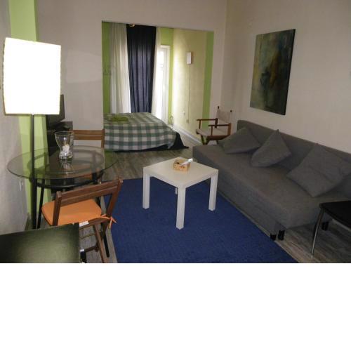 Mini suite neighboring the center
