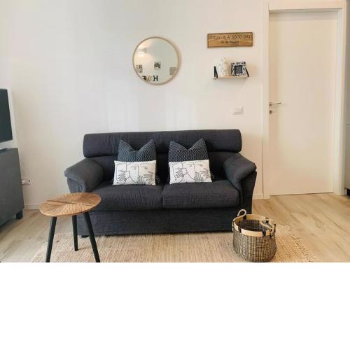 MINIMAL CHIC