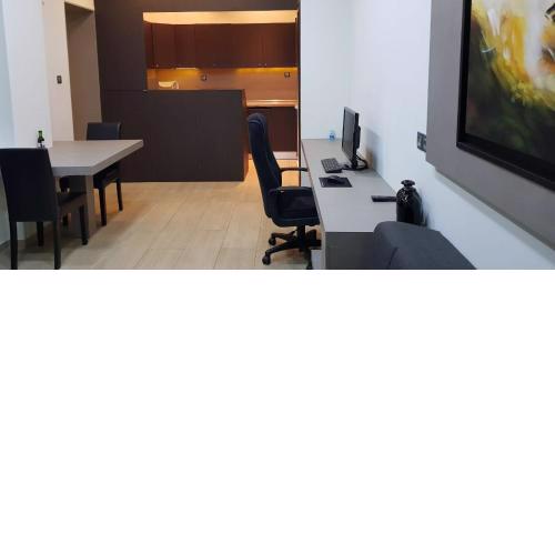 Minimal Studio in Paleo Faliro