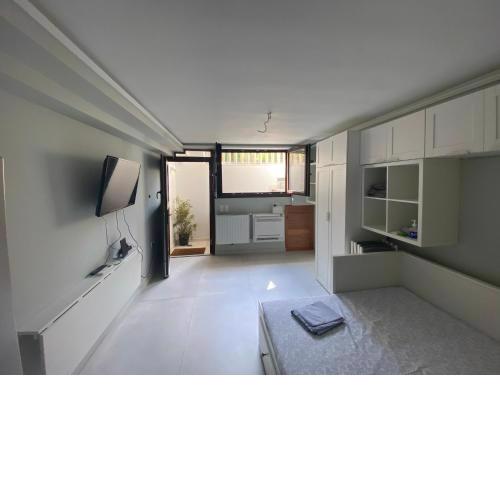 Minimalist studio behind Hilton Hotel