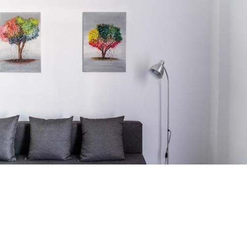 Minimalistic Apartment Petros