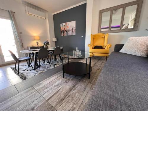 Mirabella - a cozy home at the heart of Athens