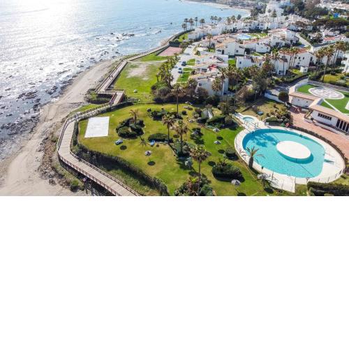 Miraflores beach sunrise view 1 bedroom apartment.