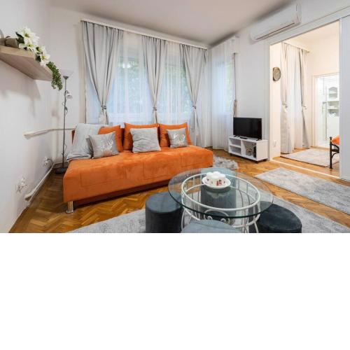 Mirage Monte Apartment