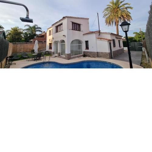 Miramar Serveis - Villa Pilarica con Piscina Privada y Jardín