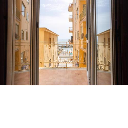 Mirror of the Sea Apartment 5 mt from the beach