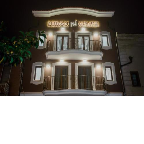 Miryam House Affittacamere Suite e Relax by MH