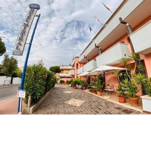 Mistral Hotel