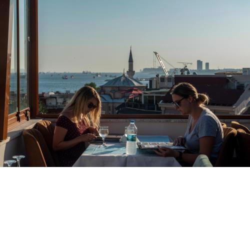 Modena Hotel