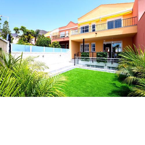 Modern 4 bedroom villa in Costa Adeje