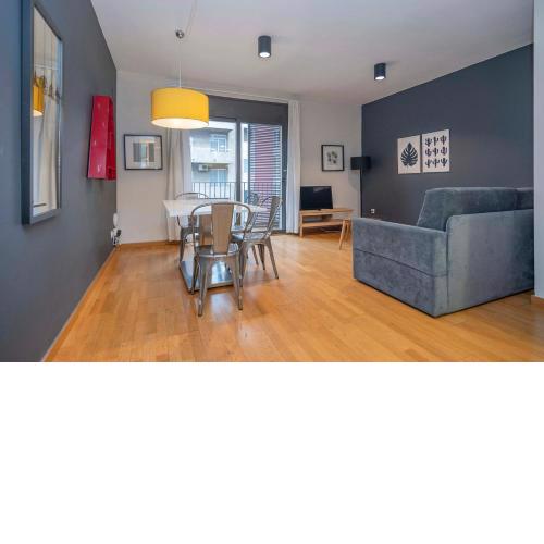 Modern and bright Duplex apartment in Eixample 4-3