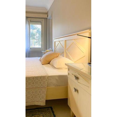 Modern and Spacious King Bed Apartments next to the Nile