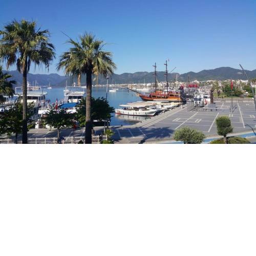 Modern and Vibrant Apartment 7 Min to Marmaris Public Beach