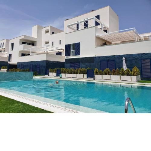 Modern apartamento with large south terrace, Playa Flamenca