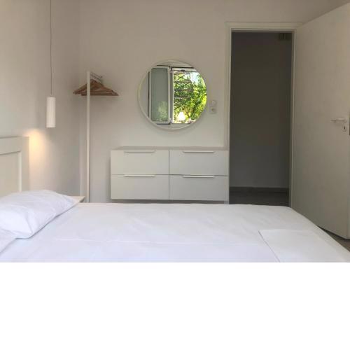 Modern Apartment 10mins from the Beach