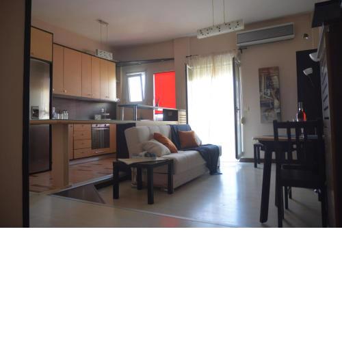 Modern apartment, 5΄ walk from central metro station