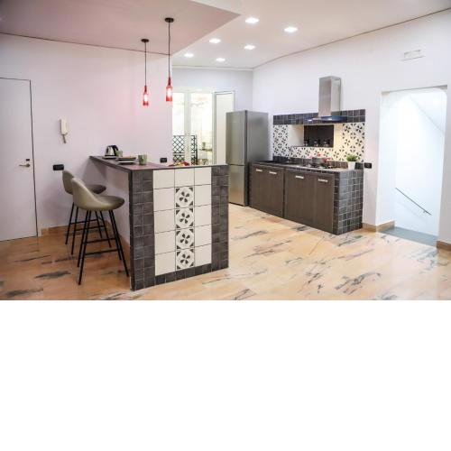 Modern Apartment at Piazza del Gesu' by Wonderful Italy