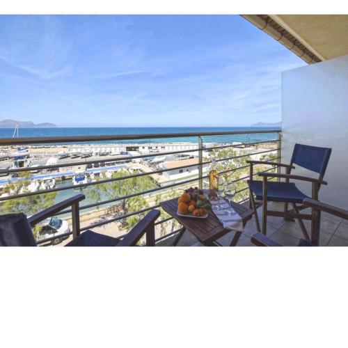 Modern apartment in Can Picafort nice view of the harbor 50 m from the beach