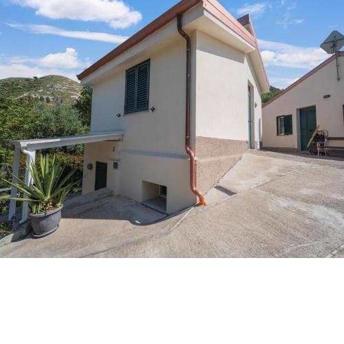 Modern Apartment in Gasponi Italy with Swimming Pool