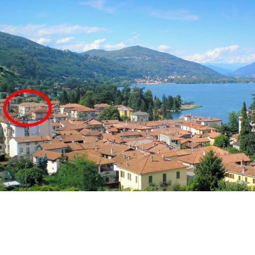 Modern Apartment in Meina Italy near Ski area