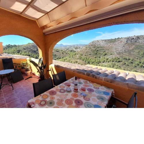 Modern apartment in Moraira with beautiful views 5 minutes from the beach